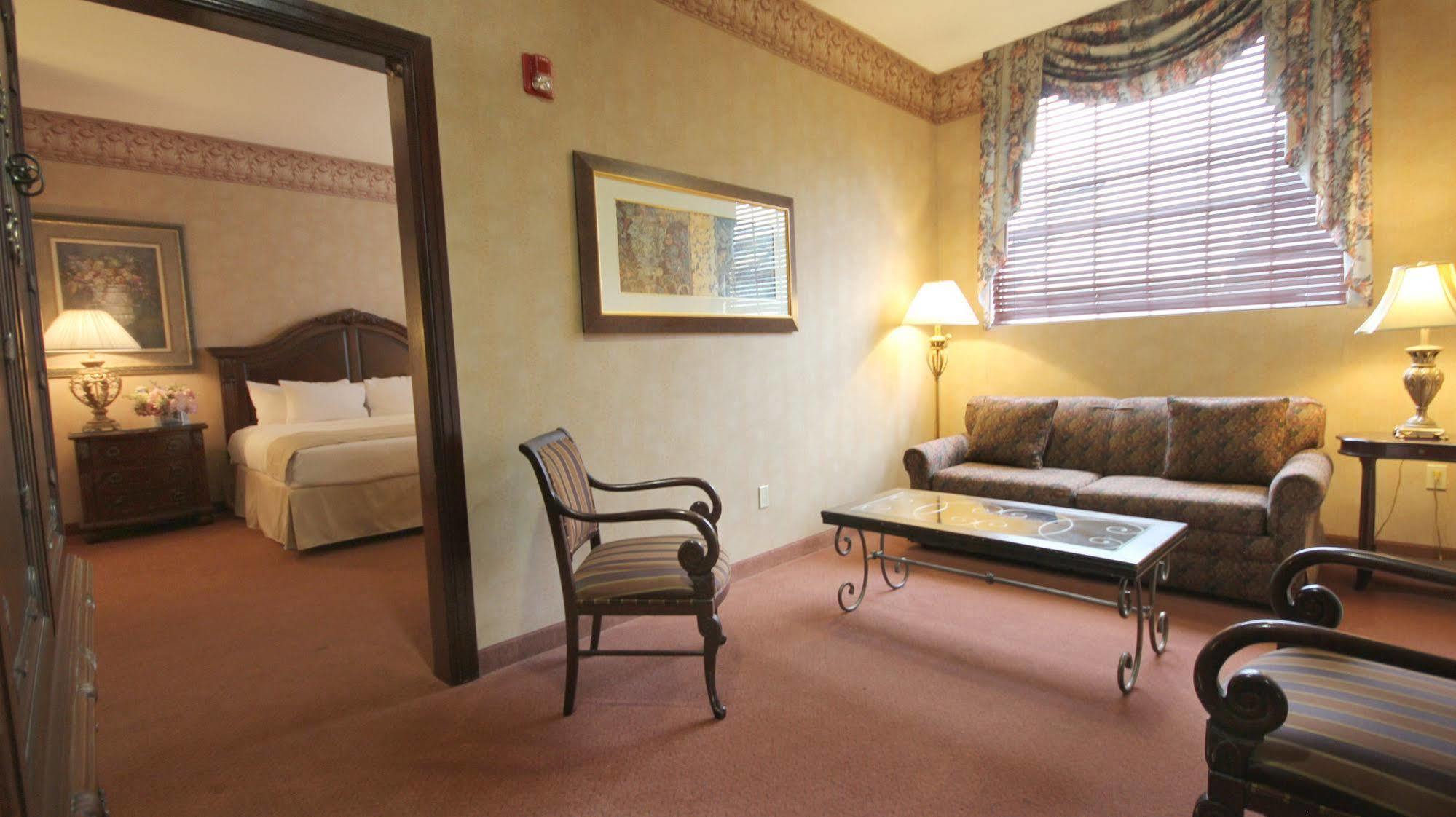 Inn The And At East Wind Wading River