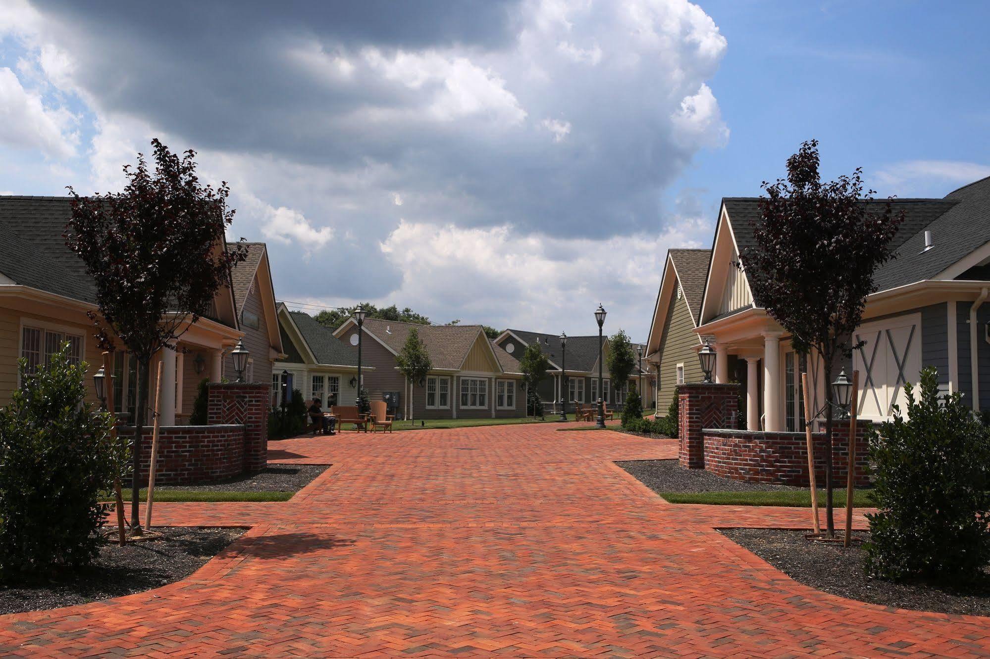 Inn The And At East Wind 3*