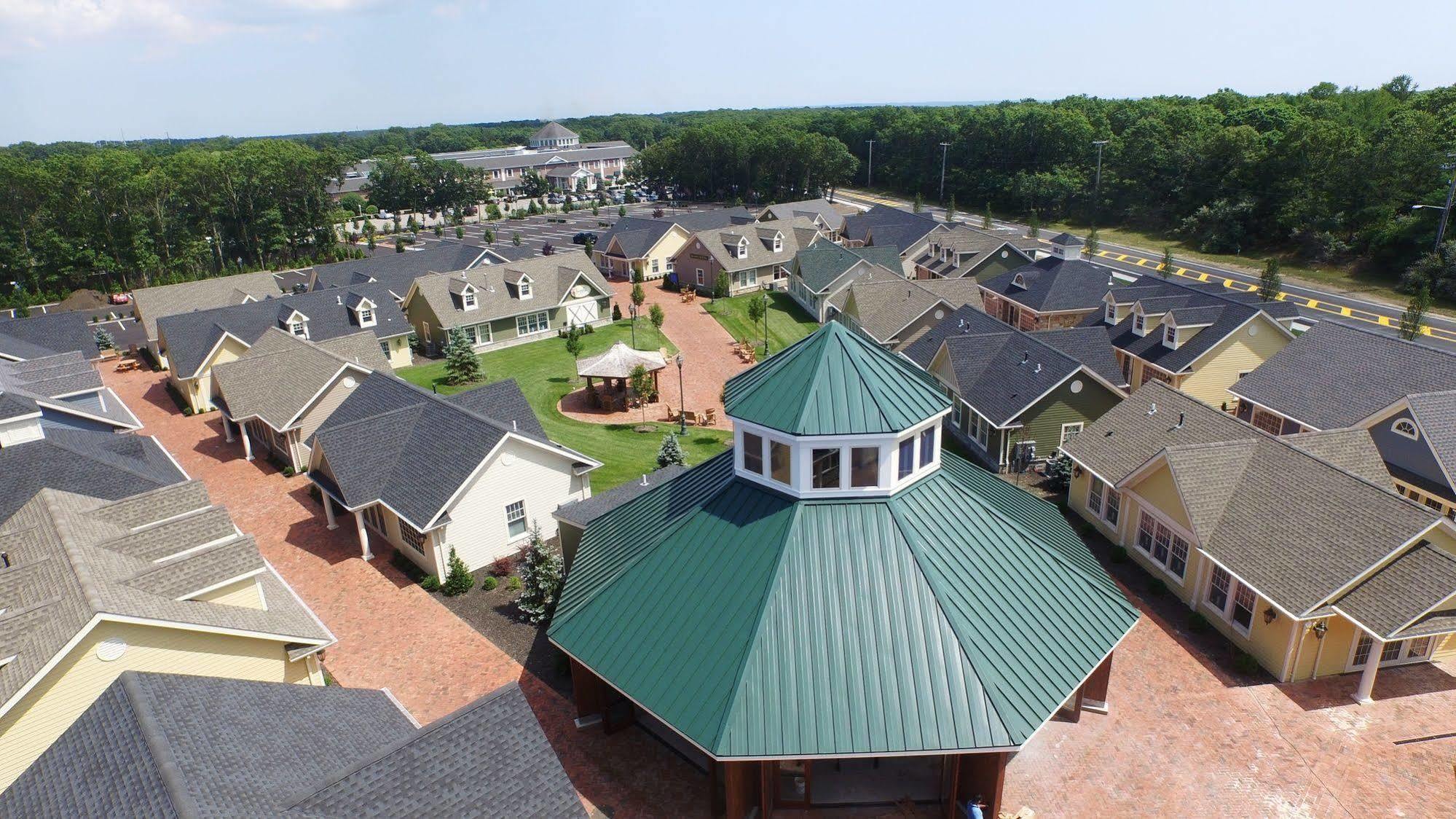 Inn The And At East Wind Wading River